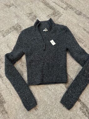 NWT- Aerie Sweater